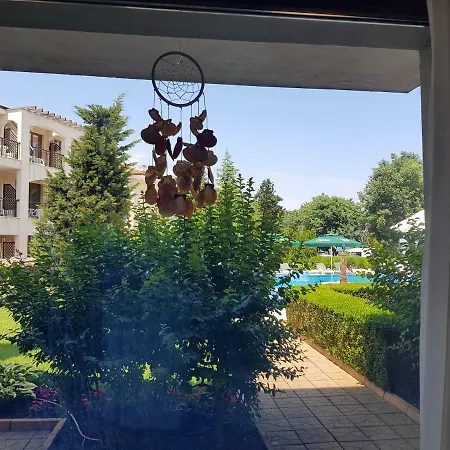 Private In Paradise Bay * Σωζόπολη